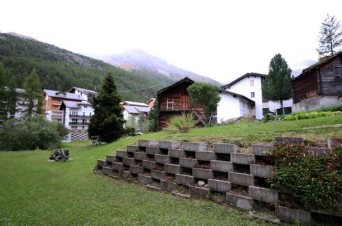 Foto 5 - Apartment mit 1 Schlafzimmer in Saas-Fee