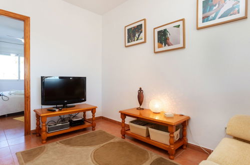 Photo 13 - 2 bedroom Apartment in Vinaròs with swimming pool and garden