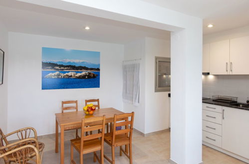 Foto 3 - Apartamento de 1 habitación en l'Escala con vistas al mar