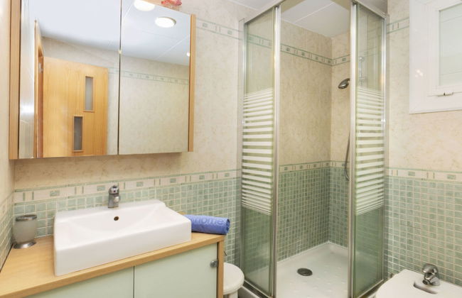 Apartamento de 2 quartos em Blanes com piscina e jardim - Foto 16