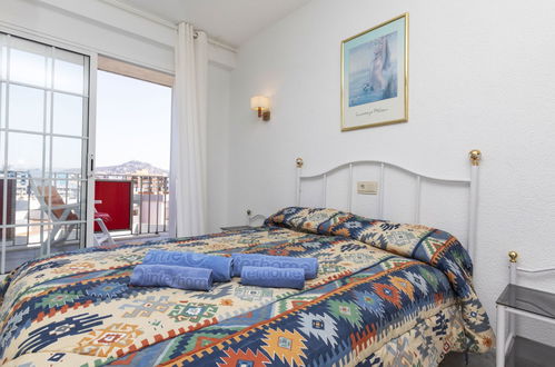 Foto 5 - Appartamento con 1 camera da letto a Blanes con piscina e vista mare