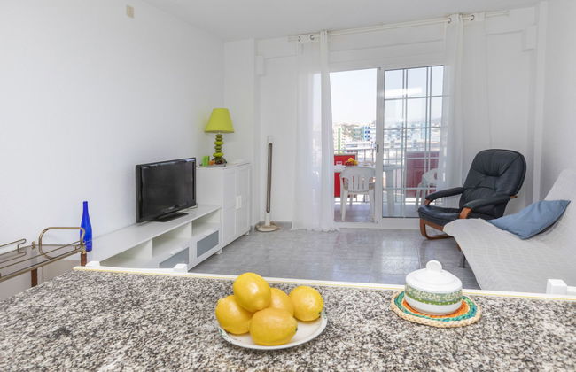 Apartamento de 2 quartos em Blanes com piscina e jardim - Foto 2
