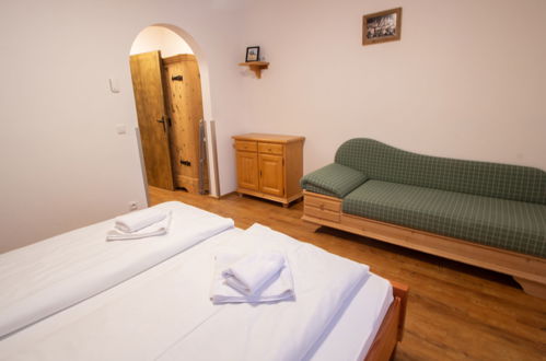 Foto 12 - Appartamento con 2 camere da letto a Pfarrwerfen con sauna e vista sulle montagne