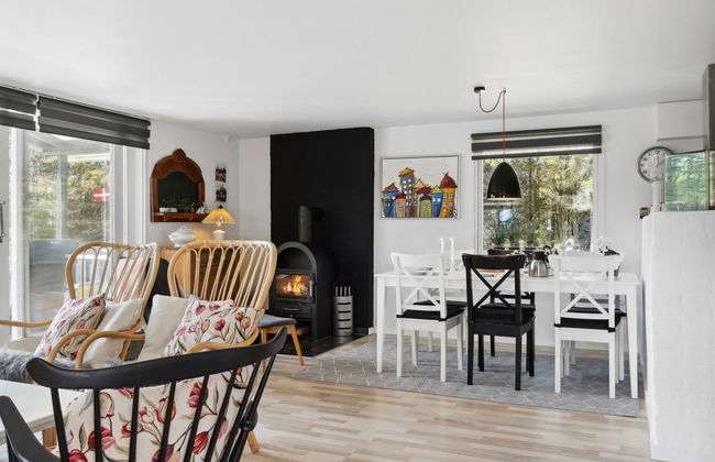 "Ditleif" - 400m from the sea - Photo 11