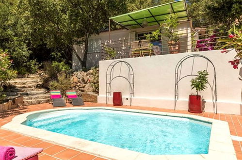 Foto 3 - Casa con 2 camere da letto a Lecci con piscina privata e giardino