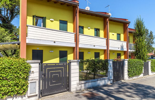 Haus mit 4 Schlafzimmern in San Michele al Tagliamento mit garten und terrasse - Foto 1