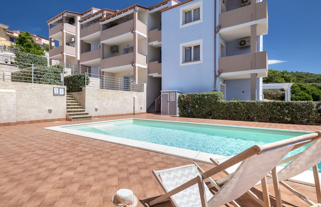 Apartamento de 2 quartos em Badesi com piscina e jardim - Foto 5