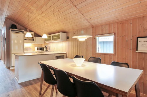 Foto 13 - Casa de 3 quartos em Løkken com terraço e banheira de hidromassagem
