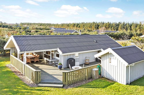 Foto 1 - Casa de 3 habitaciones en Løkken con terraza y bañera de hidromasaje