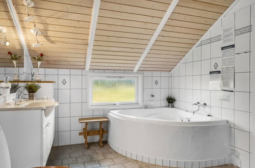 Foto 23 - Casa de 4 quartos em Løkken com terraço e sauna