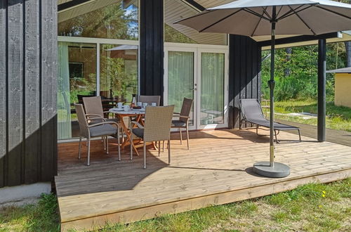 Foto 22 - Casa de 3 quartos em Rønne com terraço