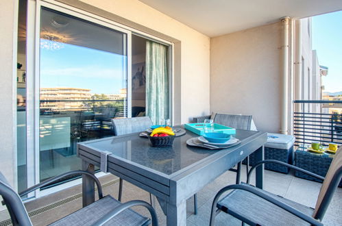 Foto 18 - Apartamento de 1 quarto em Fréjus com terraço e vistas do mar
