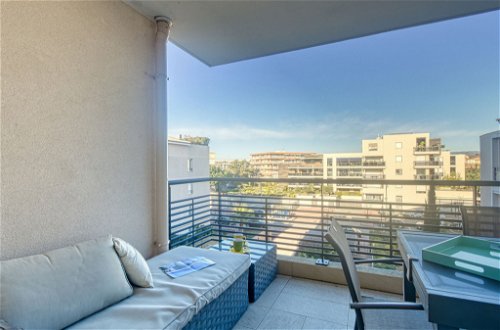 Foto 22 - Apartamento de 1 quarto em Fréjus com terraço e vistas do mar