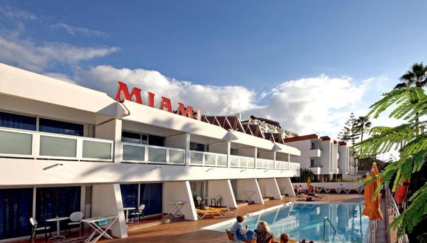 Apartamentos Miami - Photo 2