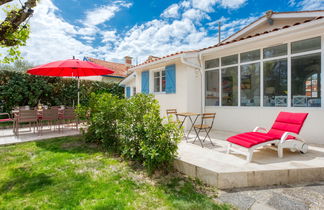 Foto 2 - Casa de 2 habitaciones en Soulac-sur-Mer con jardín y terraza