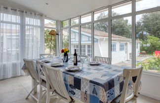 Foto 3 - Casa de 2 habitaciones en Soulac-sur-Mer con terraza y vistas al mar