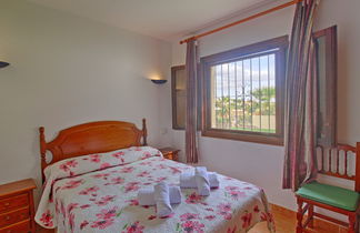 Photo 3 - 3 bedroom House in Calp with private pool and sea view