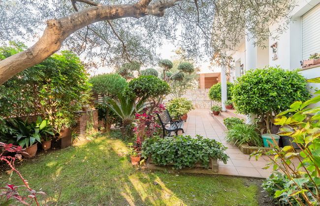 Haus mit 5 Schlafzimmern in Pineda de Mar mit garten - Foto 2