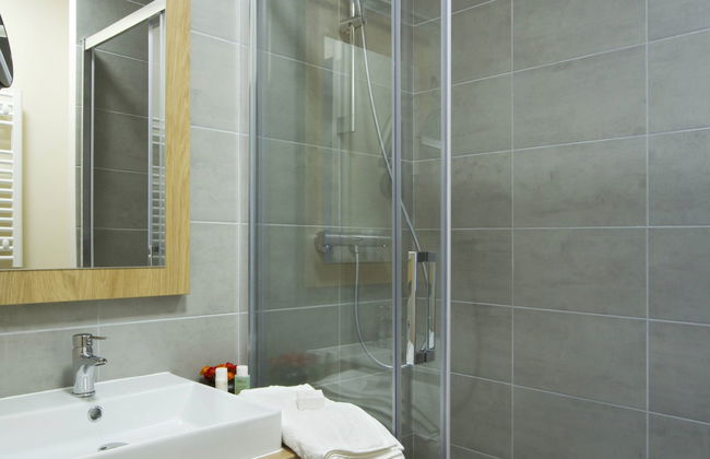 Appartamento con 3 camere da letto a Huez con piscina e sauna - Foto 19