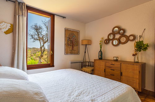 Foto 15 - Casa de 4 quartos em Bormes-les-Mimosas com piscina privada e jardim