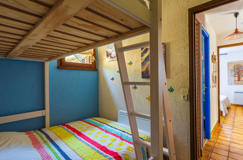 Foto 17 - Casa de 4 quartos em Bormes-les-Mimosas com piscina privada e jardim