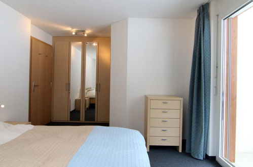 Foto 17 - Appartamento con 3 camere da letto a Saas-Fee