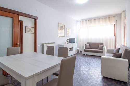 Foto 4 - Apartamento de 3 quartos em Nettuno com terraço