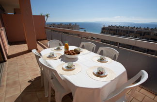 Photo 1 - Appartement de 2 chambres à Le Lavandou avec terrasse