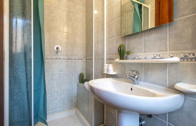 Apartamento de 3 quartos em Trinità d'Agultu e Vignola com piscina e jardim - Foto 25