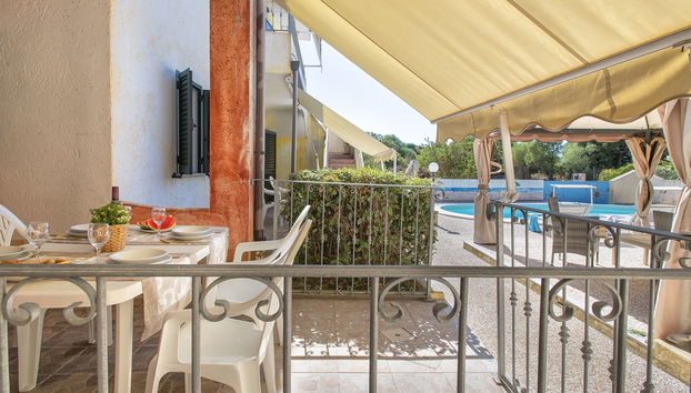 Apartamento de 3 quartos em Trinità d'Agultu e Vignola com piscina e jardim - Foto 4