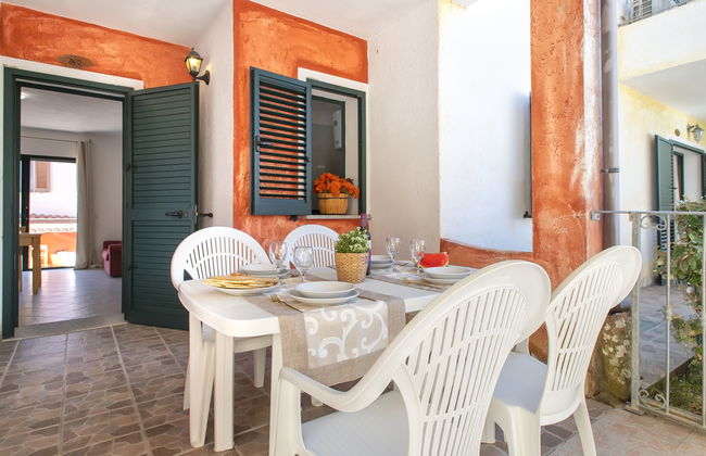 Apartamento de 3 quartos em Trinità d'Agultu e Vignola com piscina e jardim - Foto 3