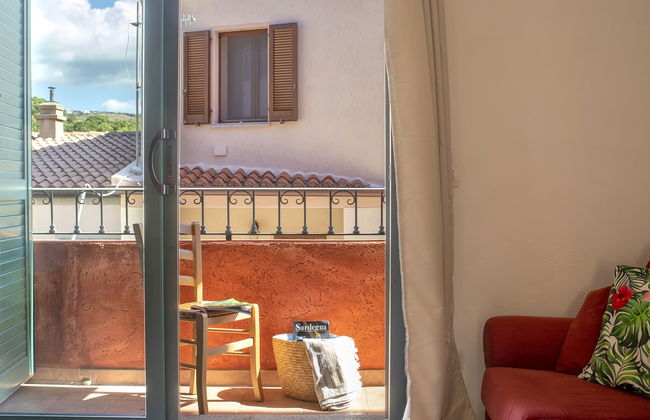 Apartamento de 3 quartos em Trinità d'Agultu e Vignola com piscina e jardim - Foto 9