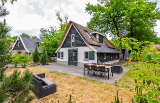 Photo 1 - Maison de 3 chambres à Arnhem avec piscine et jardin