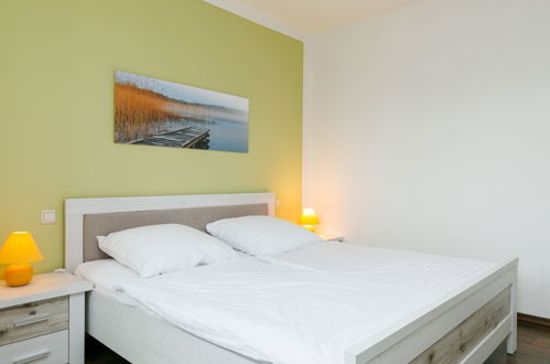 Foto 15 - Appartamento con 2 camere da letto a Zinnowitz con vista mare