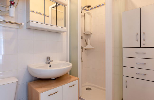 2 bedroom Apartment in Villers-sur-Mer with garden - Photo 13