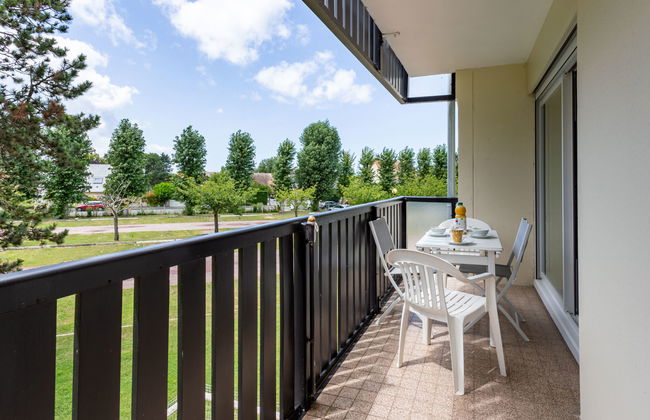 2 bedroom Apartment in Villers-sur-Mer with garden - Photo 14