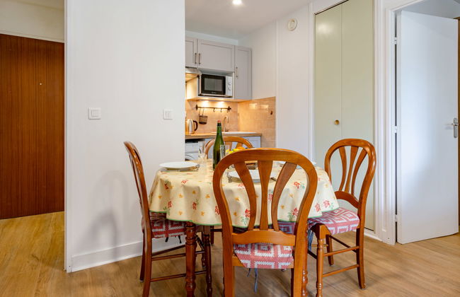 2 bedroom Apartment in Villers-sur-Mer with garden - Photo 9