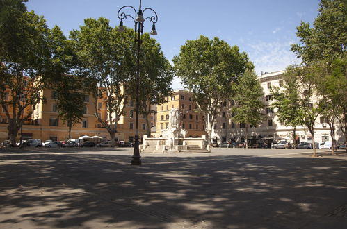 Photo 7 - Appartement de 1 chambre à Rome avec jardin