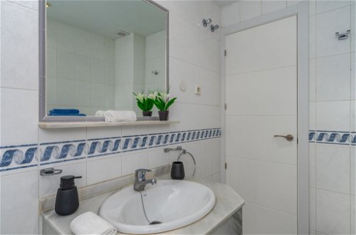 Foto 15 - Appartamento con 2 camere da letto a Mijas con piscina e vista mare