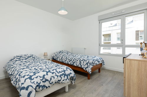 Foto 14 - Appartamento con 2 camere da letto a Cancale con giardino e vista mare