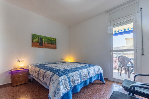 Foto 9 - Apartamento de 3 quartos em Torredembarra com piscina