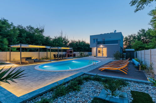 Photo 1 - 3 bedroom House in Croatia with private pool and garden