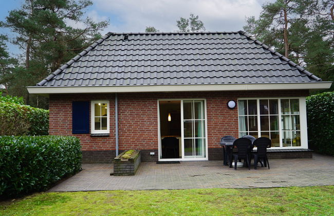 Casa de 4 quartos em Beekbergen com piscina e jardim - Foto 1