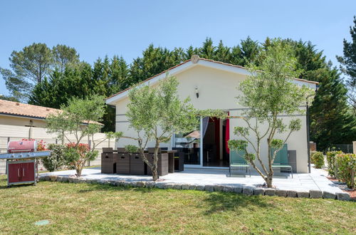 Foto 16 - Casa de 2 quartos em Lesparre-Médoc com jardim e terraço