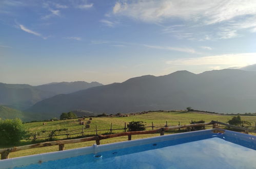 Photo 23 - Maison de 3 chambres à San Marcello Piteglio avec piscine privée et jardin