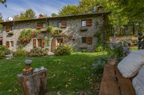 Foto 2 - Casa de 3 habitaciones en San Marcello Piteglio con piscina privada y jardín