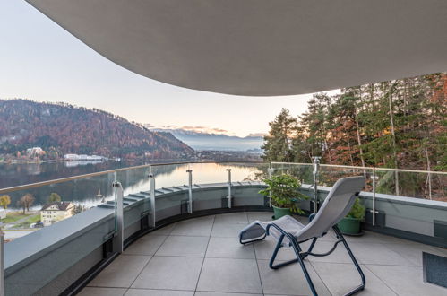 Photo 7 - Appartement de 2 chambres à Treffen am Ossiacher See avec terrasse et vues sur la montagne