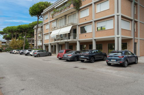 Foto 5 - Apartamento de 2 quartos em Camaiore