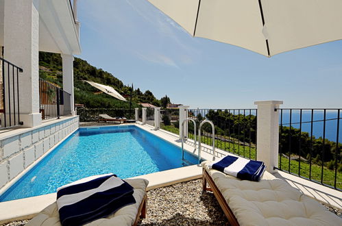 Foto 6 - Casa de 5 habitaciones en Hvar con piscina privada y terraza