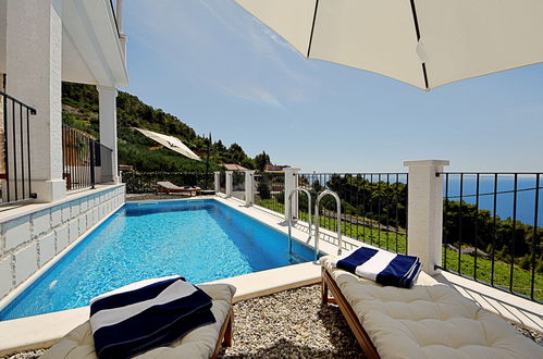 Foto 6 - Casa con 5 camere da letto a Hvar con piscina privata e terrazza